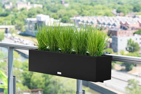 craigslist metal black bracket|5 Veradek Black Metal Planters .